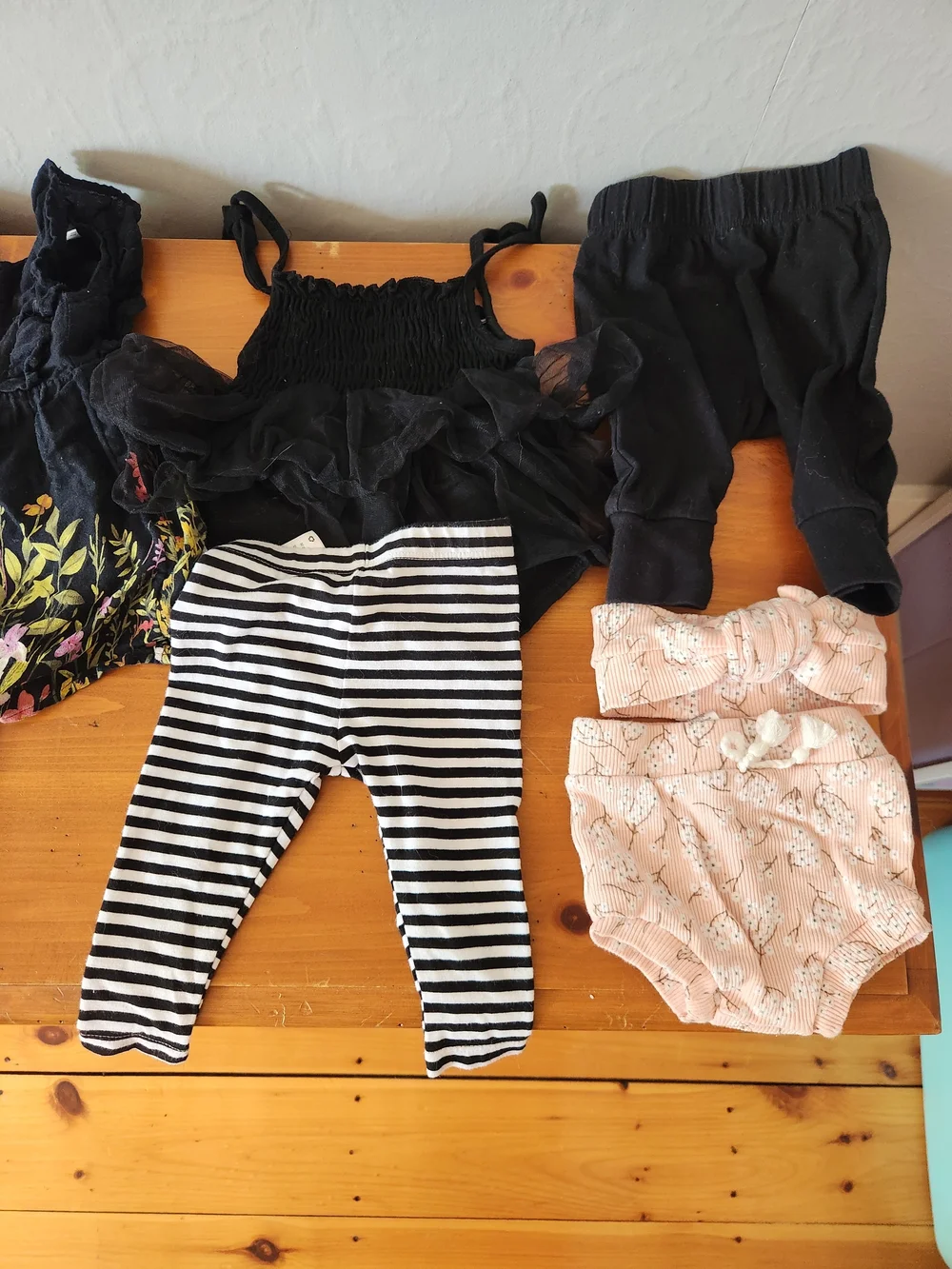 Baby Girl 0-3 Month Clothing Lot